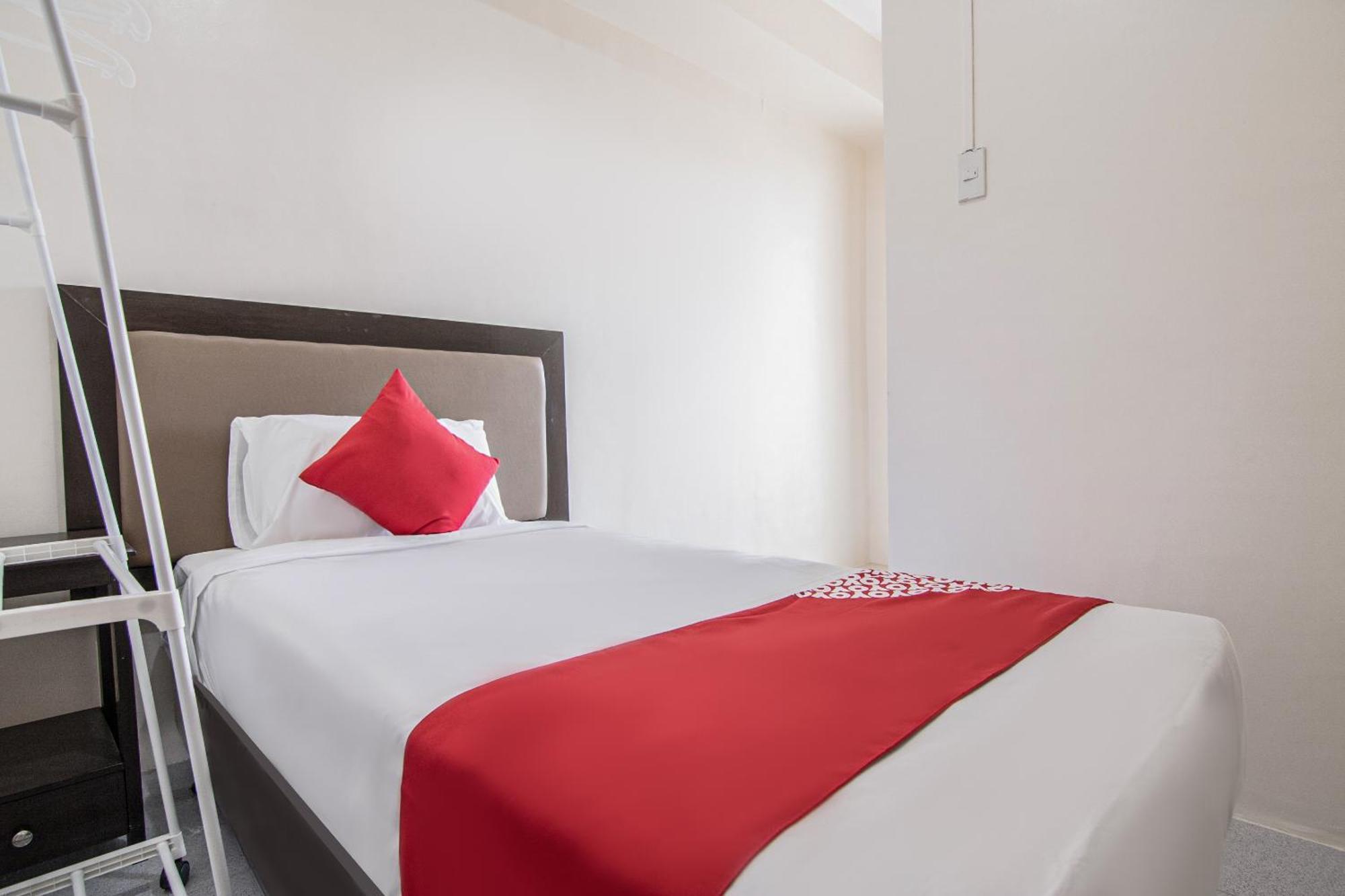 Oyo 431 Apollo 11 Apartelle Pasay Eksteriør bilde
