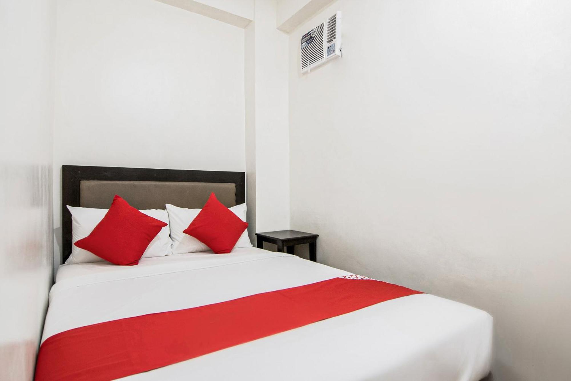 Oyo 431 Apollo 11 Apartelle Pasay Eksteriør bilde
